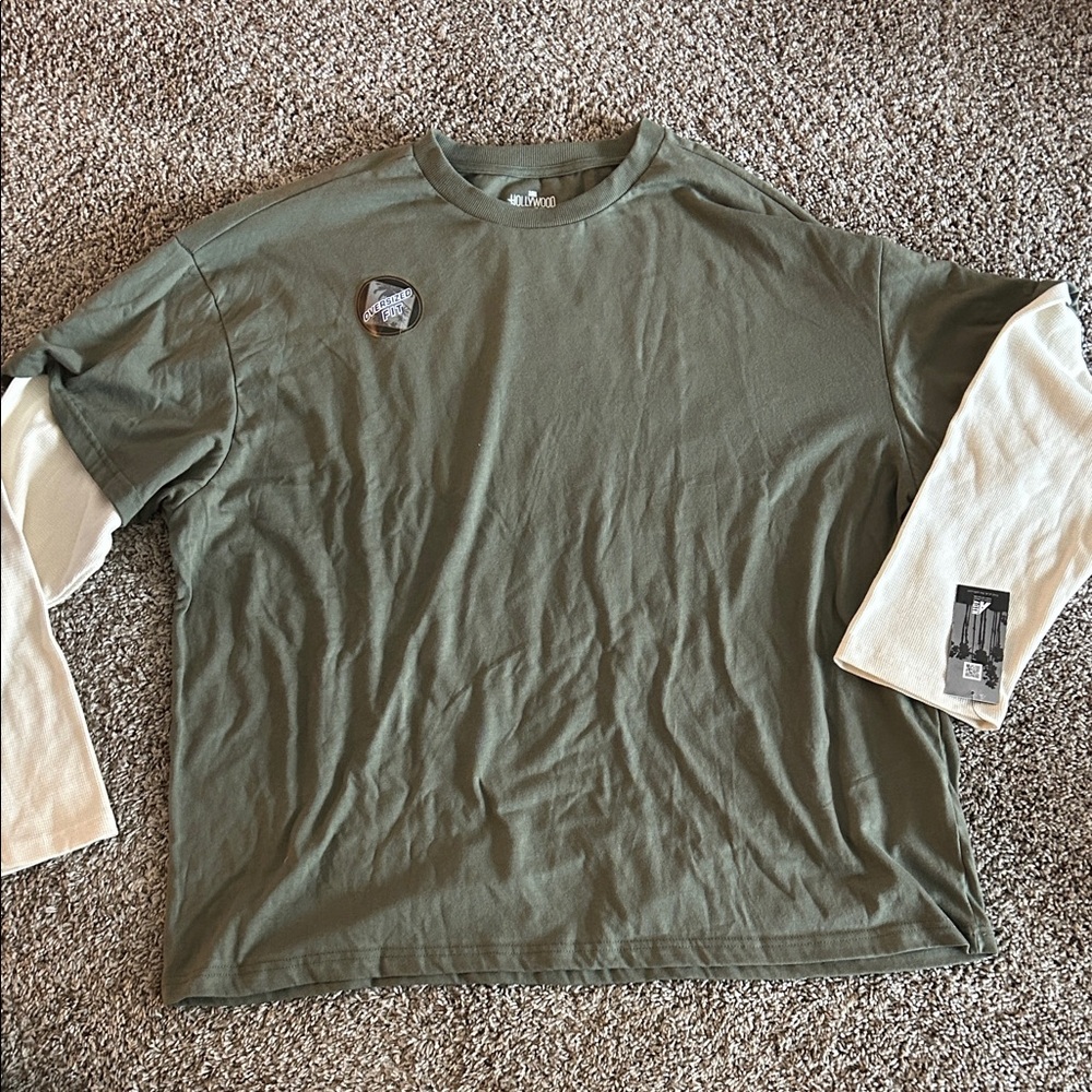 Men's Green and White Long Sleeve Shirt